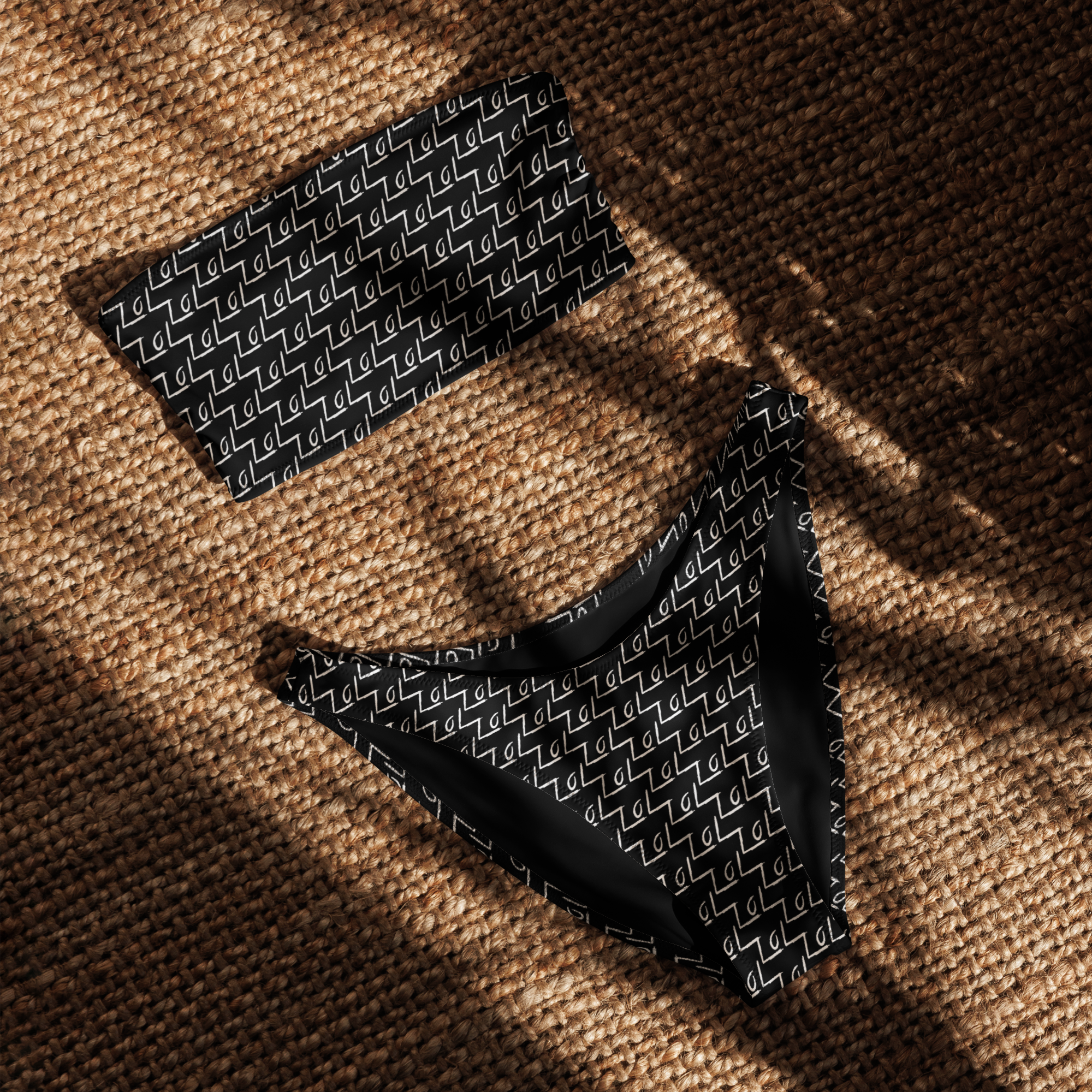 The LoL Bandeau Bikini (Black)